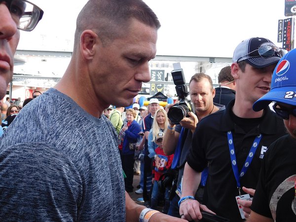 2016-ohn_Cena_2016_Daytona_500