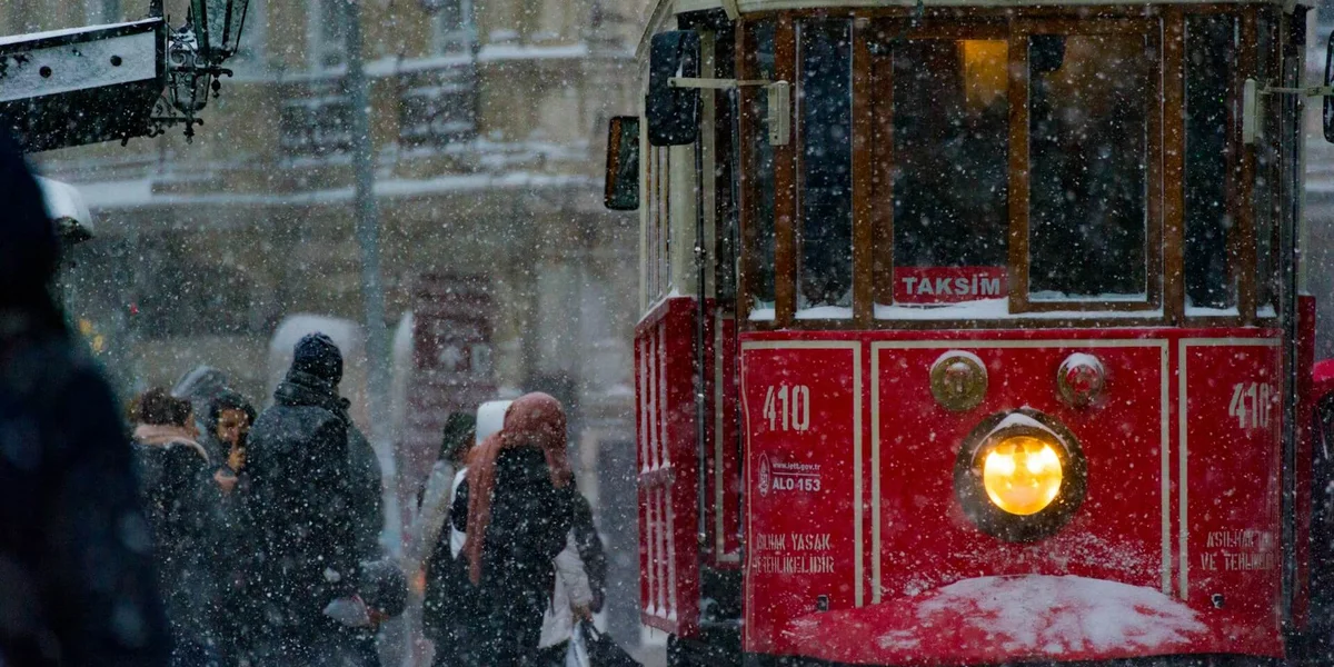 Taksim, Istanbul. Photo by Randy Tarampi on Unsplash